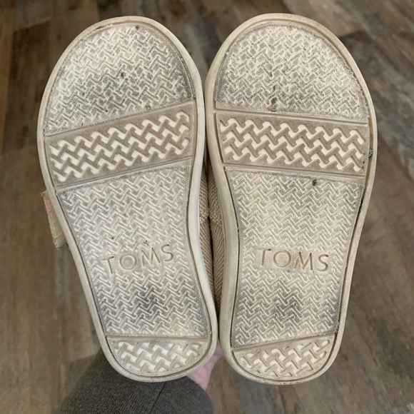TOMS - Picture 6 of 6
